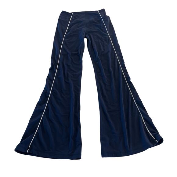 Sweaty Betty Super Soft Picot Lace Flare Pant Navy Size Medium - Picture 2 of 11